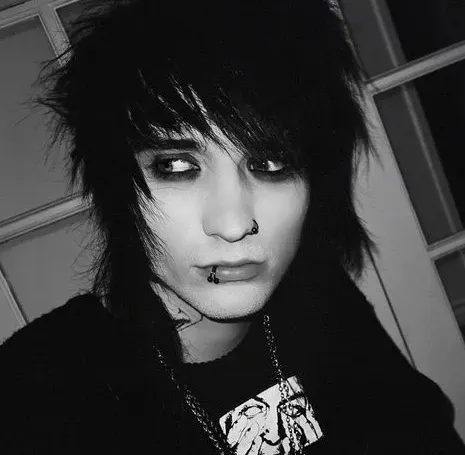 Johnnie Guilbert Age, Height, Weight, Net Worth, Career, And More