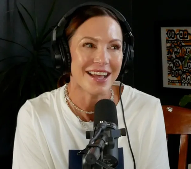Emily Carriveau’s Husband A Deep Dive into Their Relationship, Career, and More
