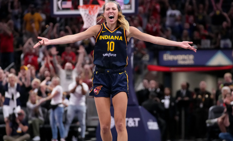 Lexie Hull Height