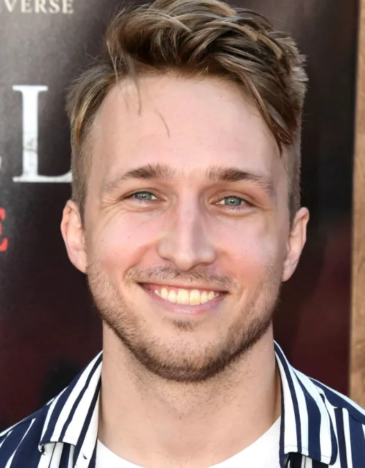 Shayne Topp Age Biography, Career, Lifestyle, and Net Worth